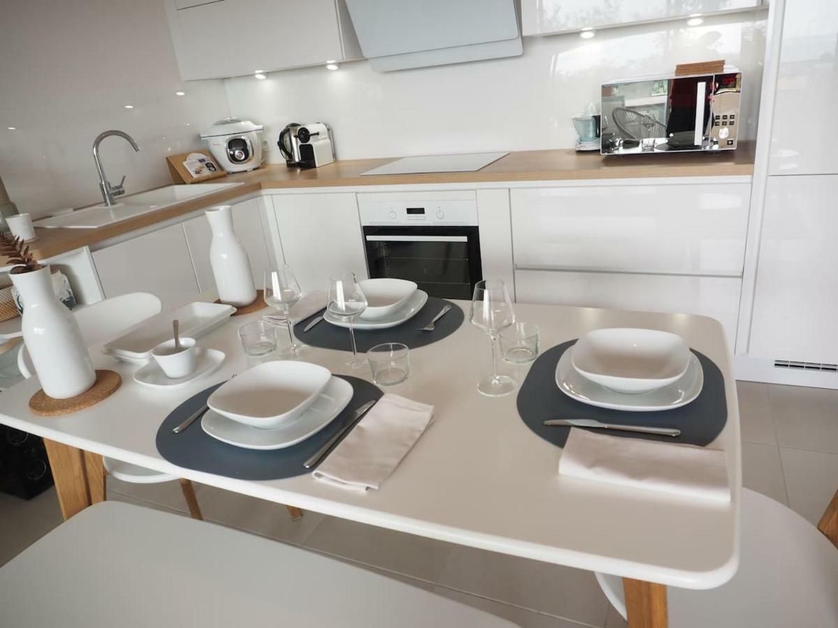 La Londe La Mer : Appartement Proche Plages & Vue Superbe Sur Les Iles D'Or Exterior foto